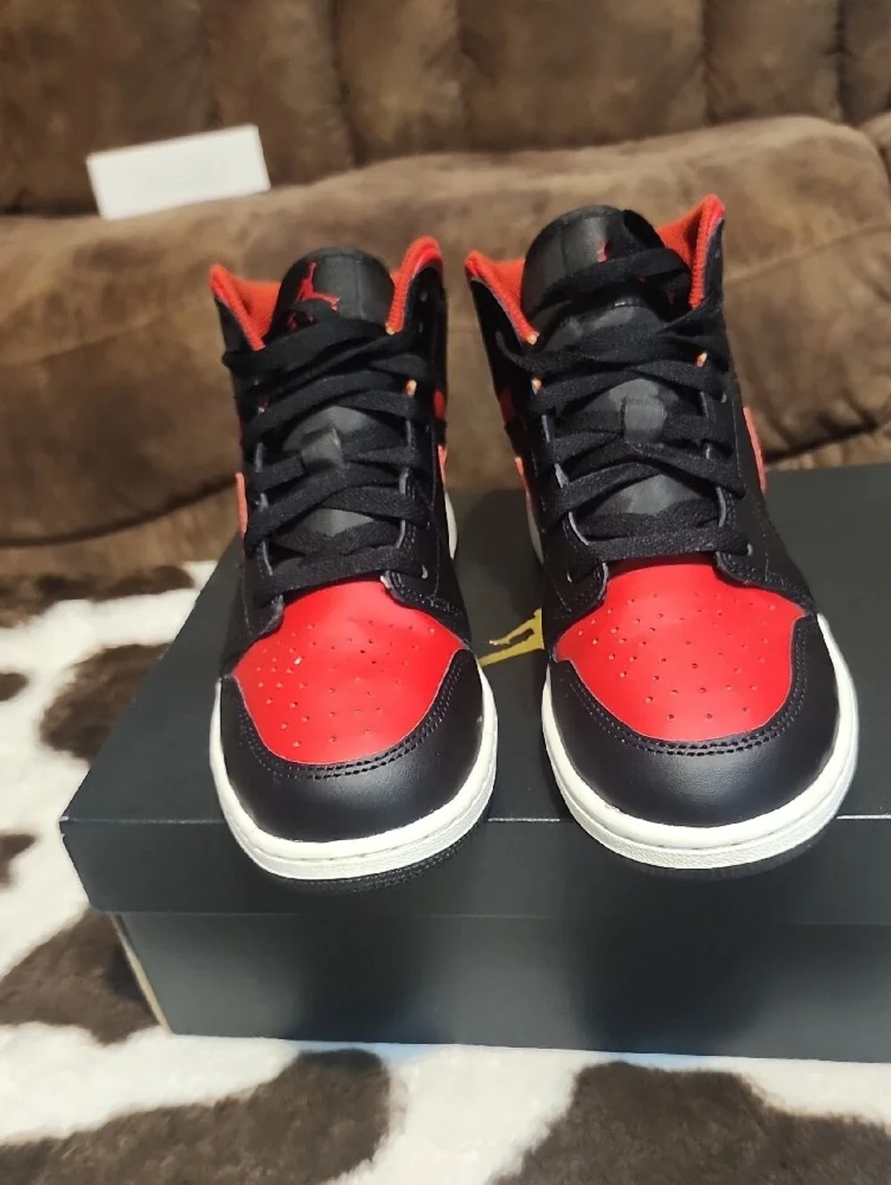 Black & Red  Air Jordan 1